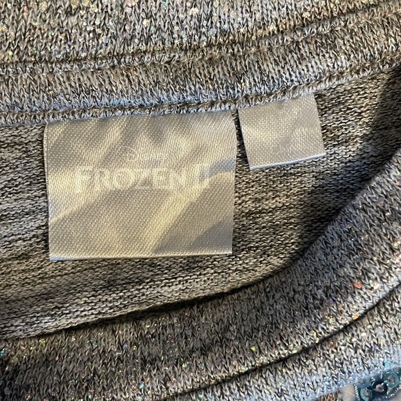 Frozen II gray glitter tshirt Size XS (4/5) - Picture 8 of 9